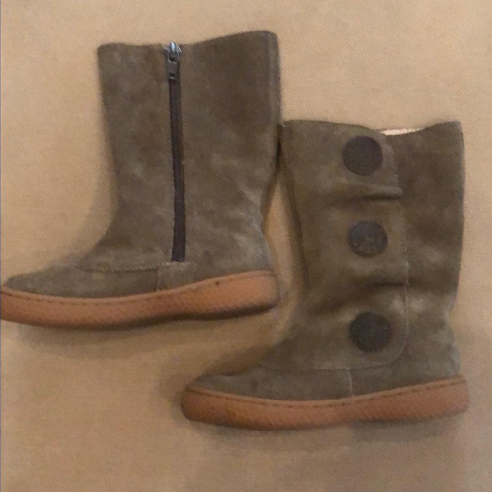 Size 8 girls live $ Luca light brown boots